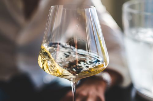 Hoe kun je witte wijn het beste bewaren?